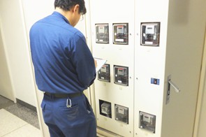 2014/10/01 電力メーター検針1